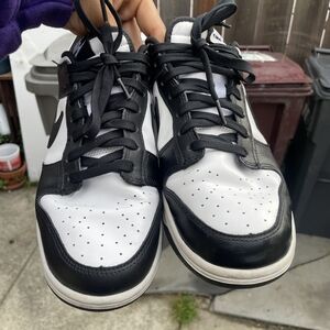 Nike Men's Black and White Athletic Shoes